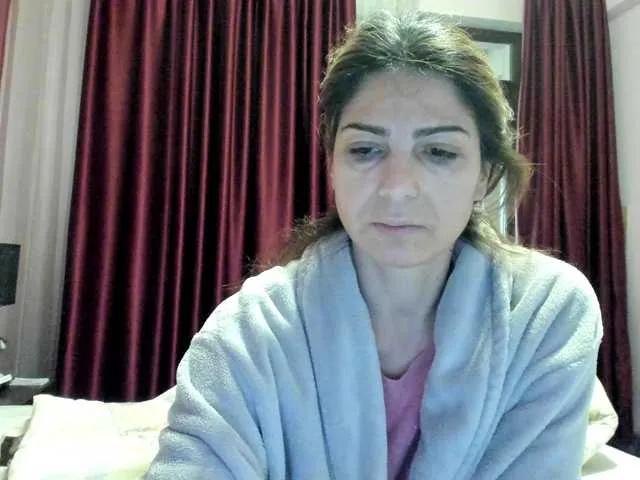 AngelNicolle — i love smaret people especiallity with good sense of humor!