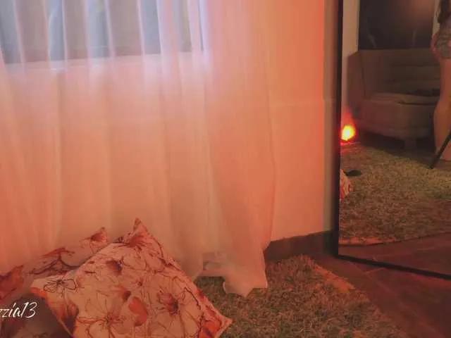 Bellapazzia — We love slow teasing, deep eye contact, and knowing you're watching us get turned on.


 Dominance & submission
 Passionate rough sex
 Spanking, choking, and a firm grip
 Watching each other lose control
 Your naughty requests