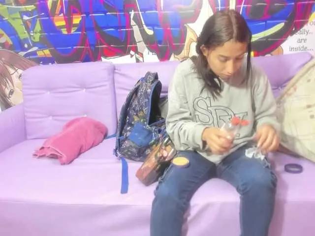 jessi-and-boy on BongaCams 