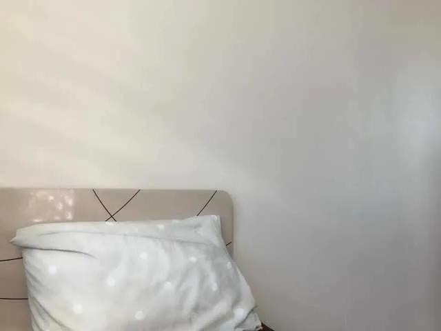 kitty2003preaty on BongaCams 