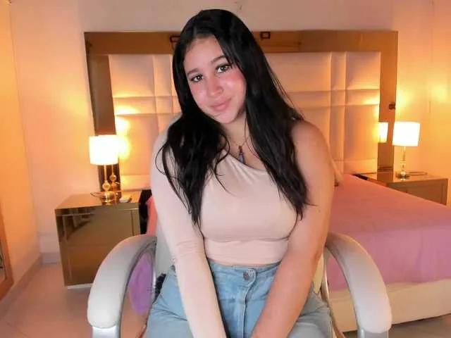 Siennaa-Rosee — Freechat on BongaCams