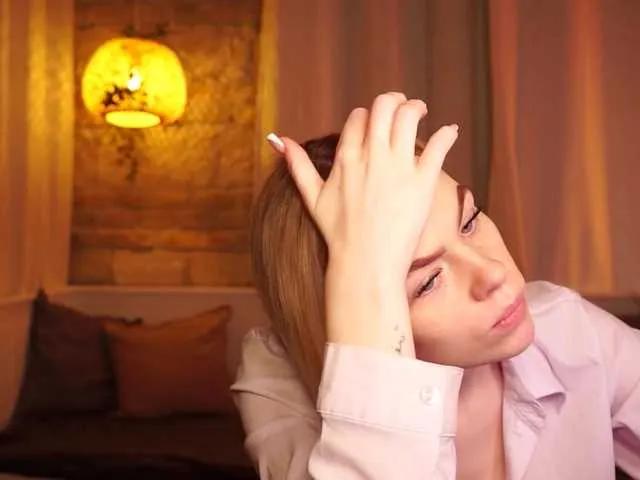 SnowwBarbie — Sweet kisses on my neck....If I had to pick just one, that would be it...but in general i love to explore and connect