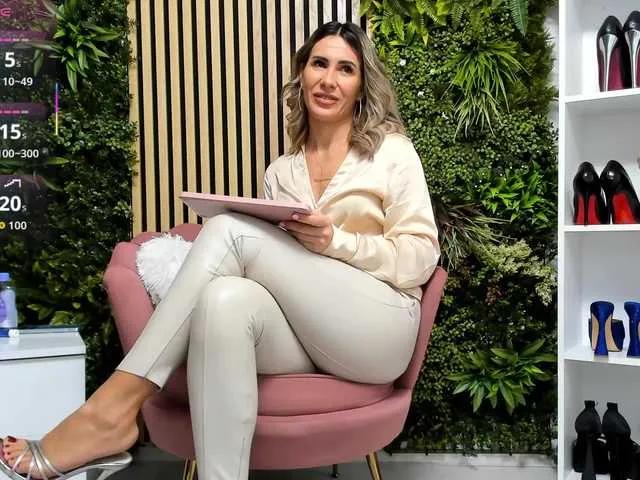 Sweetcherry30 on BongaCams 