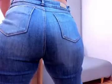 alishapalmer — Slow twerk   [200 tokens left] Asshole training. You're watching a masterpiece in progress.