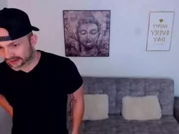 derek_group on Chaturbate 