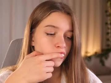 little_poetry on Chaturbate