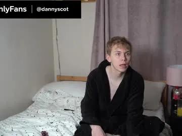 scottish_twink01 — 400 =  4 finger fuckd #cum #british #uncut #anal #18