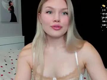 starlight_2004 — GOAL: Panties off /pussy [12 tokens remaining] Welcome to my room! #new #18 #shy #skinny #young