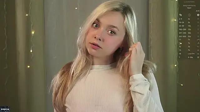 AccaCroyle on StripChat 