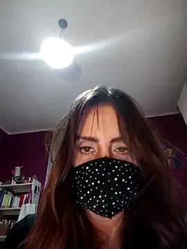 Akemi_rossi — Tolgo qualcosa