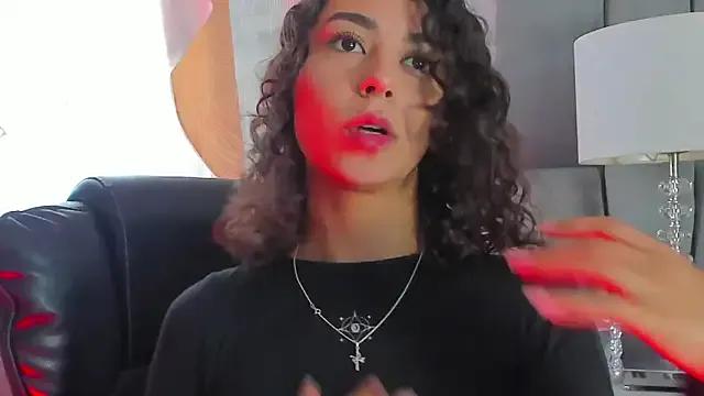 AliceStevens_ — kiss my feet