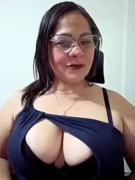 Angie_milf50 — Buenas noches mis amores