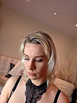 AureliaDoux — Free Titties! 