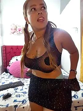 bella_exotichot_ on StripChat