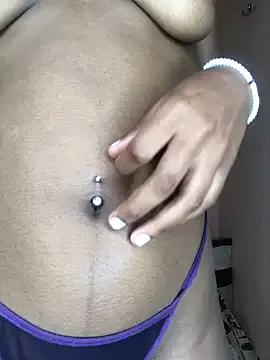 Caramel102004 — Twerk with oil on ass