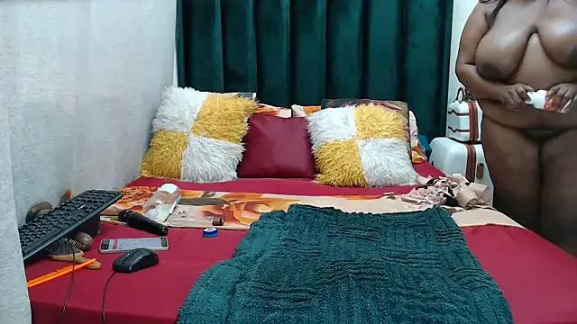 GaggingQueenxx on StripChat 