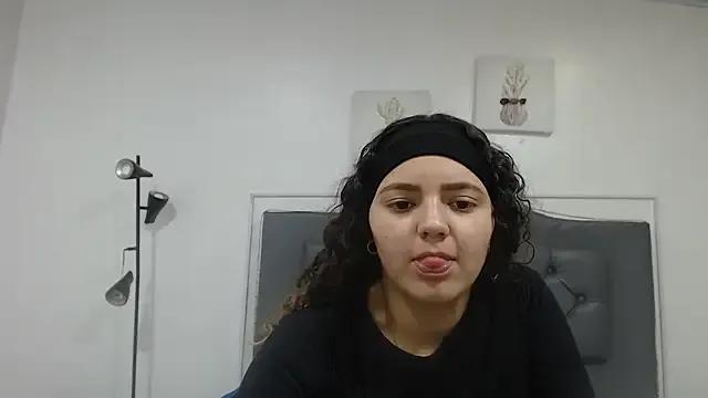 Giia_Monroe on StripChat 