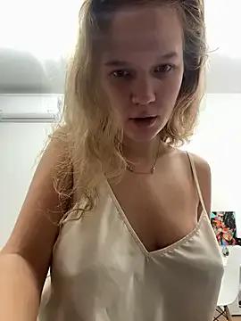 Ketitull — TOPLESS