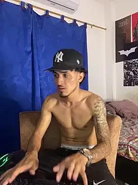 Kriss_Edwards — Freechat on StripChat