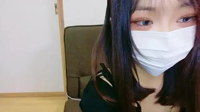 nerunerunerune__zzZ — Freechat on StripChat