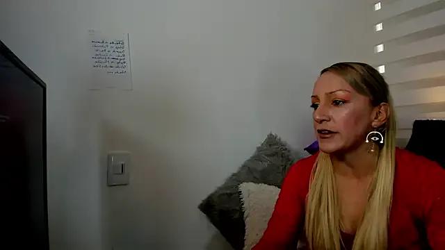 Sammykatt on StripChat 