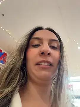 sarah_honey__ — Play with my pussy here