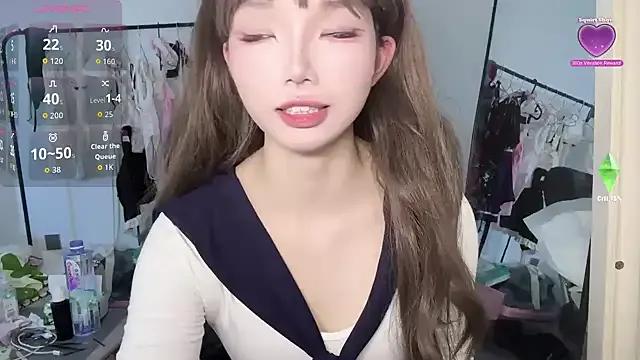 Yiyi-707 on StripChat 