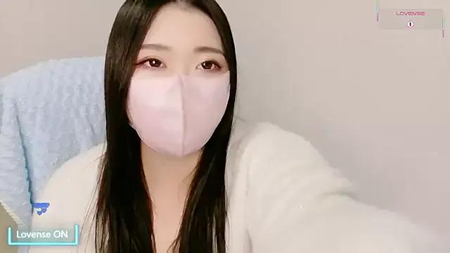 yukinko_o_ on StripChat