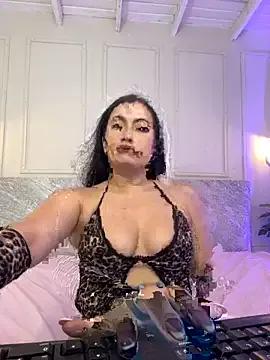 ZaraFoxx7 on StripChat 