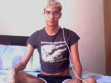 axellatino_ from Chaturbate is Freechat