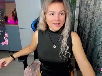 candy_queeen from Chaturbate is Freechat