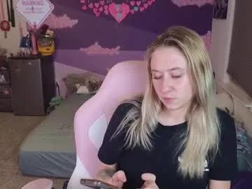 pr3ttyp1nkpussy from Chaturbate is Freechat