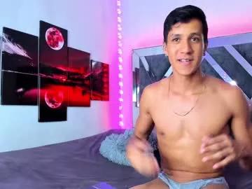 robertmiller21 from Chaturbate is Freechat