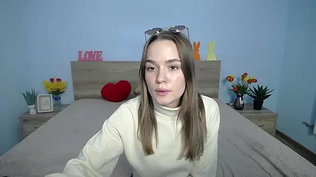 AdelF0x from StripChat is Freechat