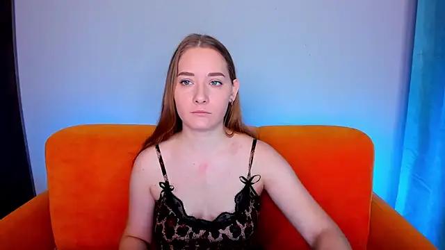 AlinaVice from StripChat is Freechat