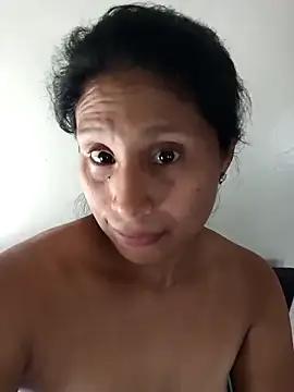 carolinar18 from StripChat is Freechat