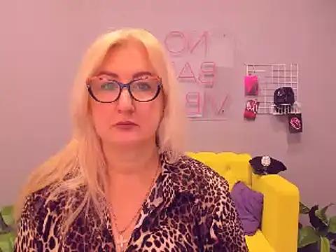 ChristyBrooks from StripChat is Freechat