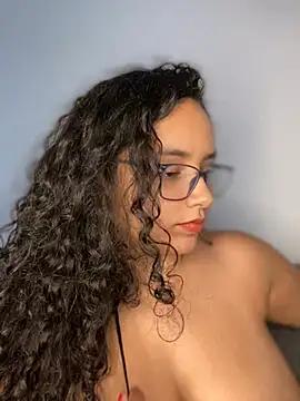 CurlyGirl_1 from StripChat is Freechat