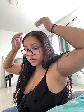 CurlyGirl_1 from StripChat is Freechat