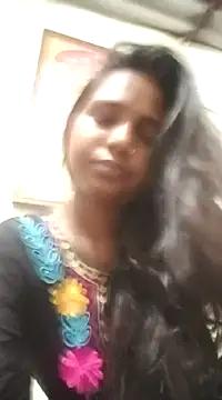 cutepari05 from StripChat is Freechat