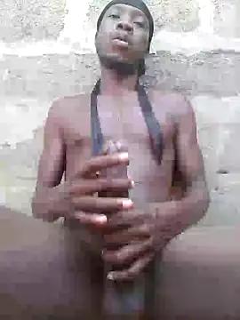 GOLDEN_HQUR from StripChat is Freechat