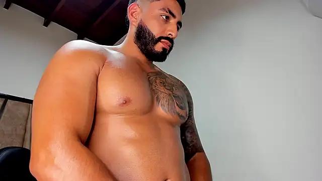 LeandroRusso from StripChat is Freechat