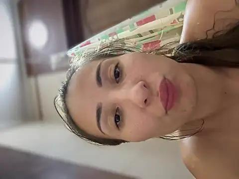 LetsFunKARINA from StripChat is Freechat