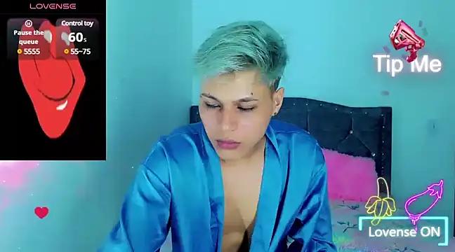 Liamscott_ from StripChat is Freechat