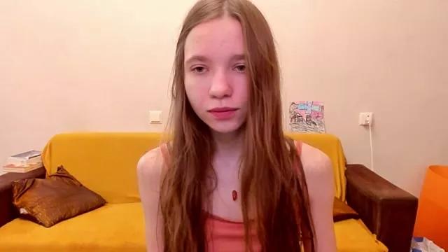 LuckyLeslie from StripChat is Freechat