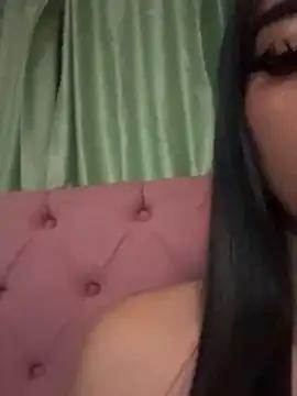 Lue_moore from StripChat is Freechat