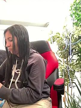 luna_asss from StripChat is Freechat