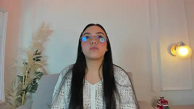 Maxine_bunny from StripChat is Freechat