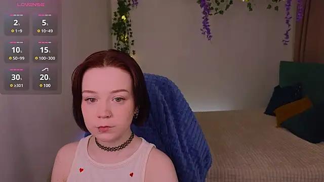 monica____shy from StripChat is Freechat