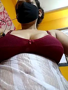 Naughty-Saanvi from StripChat is Freechat